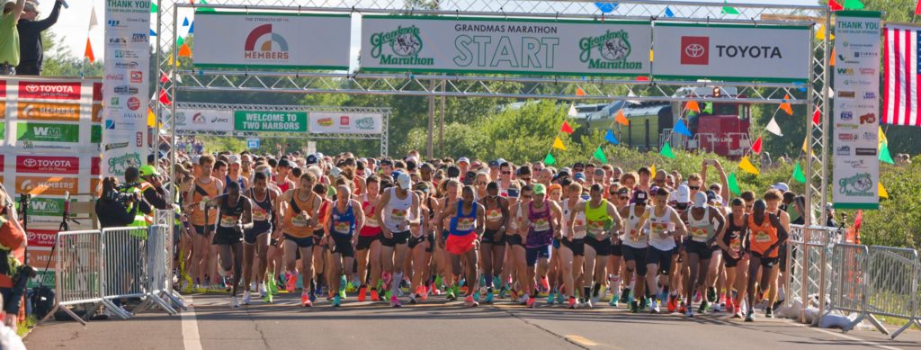 grandmas marathon runners start line